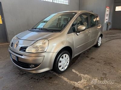 Usata Renault Modus Dynamique 74 CV (54 kW) 2010 Grigio Monovolume