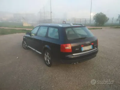 Usata Audi A6 150 CV (110 kW) 2004 Blu Station wagon