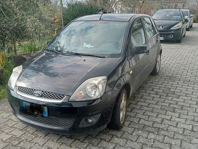 Gebraucht Ford Fiesta 73 PS (53 kW) 2007 Kleinwagen