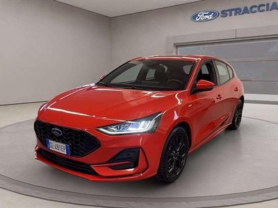 Rosso pastello Usata 2022 Ford Focus ST-Line Berlina | 16.900 € (Buon prezzo)