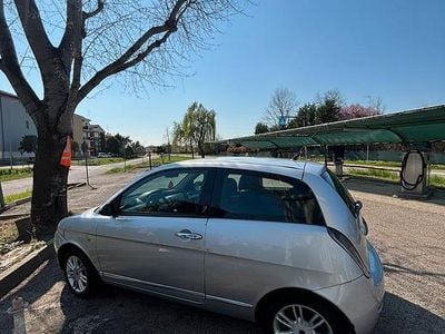 Usata Lancia Ypsilon 2004 Grigio Utilitaria