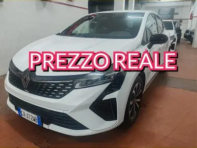 Usata Renault Clio V Techno 91 CV (66 kW) 2024 Bianco Berlina