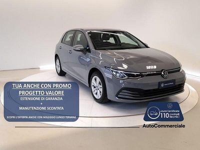 Usata VW Golf VIII Life 110 CV (80 kW) 2023 Grigio Berlina