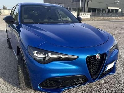 Usata Alfa Romeo Stelvio Super 210 CV (154 kW) 2023 Blu/azzurro SUV