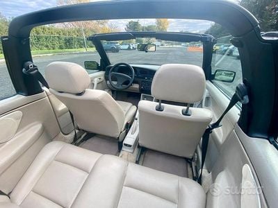 Usata VW Golf Cabriolet 75 CV (55 kW) 1994 Verde Cabrio