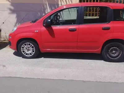 Usata Fiat Panda 95 CV (69 kW) 2018 Utilitaria