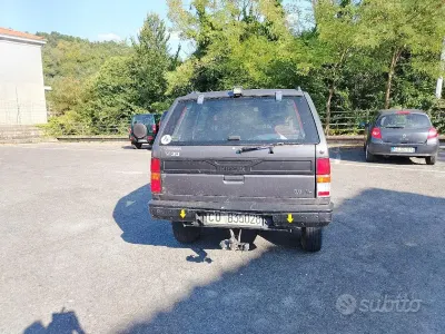 Usata Nissan Terrano 148 CV (108 kW) 1991 Grigio SUV
