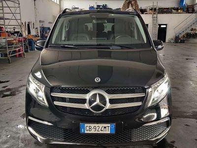 Usata Mercedes 300 Premium 239 CV (175 kW) 2020 Monovolume