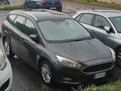 Usata Ford Focus 95 CV (69 kW) 2016 Blu Station wagon