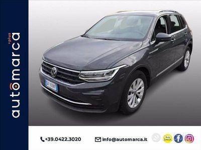 Usata VW Tiguan Life 131 CV (96 kW) 2022 Grigio SUV