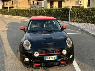 Usata Mini John Cooper Works 170 CV (125 kW) 2015 Utilitaria