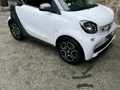 Usata Smart ForTwo Electric Drive 60 kW (82 CV) 2018 Bianco Utilitaria