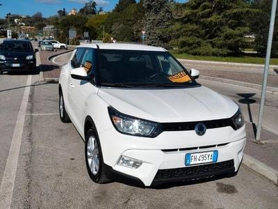 Usata Ssangyong (KGM) Tivoli 128 CV (94 kW) 2017 Bianco SUV