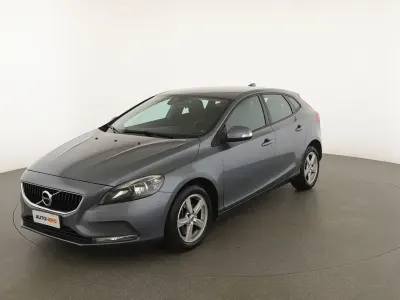 Usata Volvo V40 Kinetic 120 CV (88 kW) 2017 Grigio