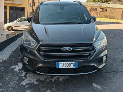 Occasion Ford Kuga ST-Line 150 ch (110 kW) 2017 Gris SUV