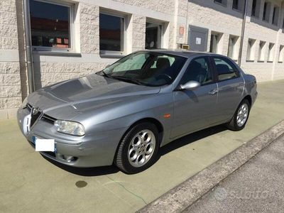 Alfa Romeo 156