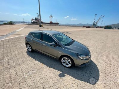 usata Opel Astra 2019 136cv