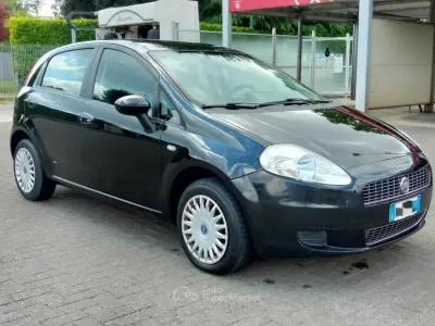 Usata Fiat Grande Punto 77 CV (56 kW) 2008 Nero Utilitaria