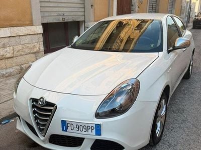 Usata Alfa Romeo Giulietta 120 CV (88 kW) 2016 Bianco Utilitaria