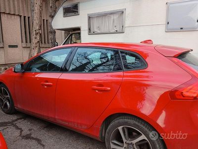 Usata Volvo V40 Summum 114 CV (83 kW) 2015 Rosso Berlina