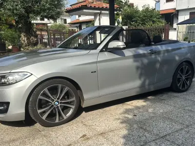 Usata BMW 220 Sport Line 190 CV (139 kW) 2015 Cabrio