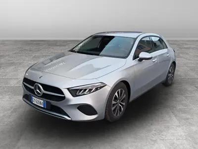 Usata Mercedes A180 Advanced 116 CV (85 kW) 2025 Argento Berlina