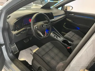 Usata VW Golf VIII 310 CV (228 kW) 2021 Grigio Berlina