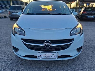Usata Opel Corsa 90 CV (66 kW) 2017 Bianco Berlina