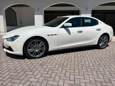 Usata Maserati Ghibli 250 CV (183 kW) 2015 Bianco Berlina
