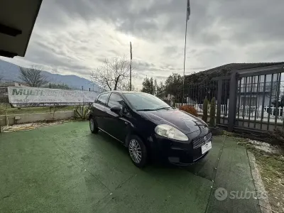 Usata Fiat Punto 75 CV (55 kW) 2009 Blu Utilitaria