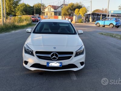 Mercedes CLA200