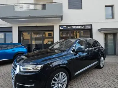 Usata Audi Q7 Sport 272 CV (200 kW) 2016 Bluazzurro SUV