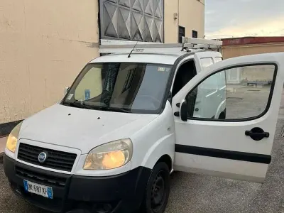 Usata Fiat Doblò 69 CV (50 kW) 2008 Monovolume