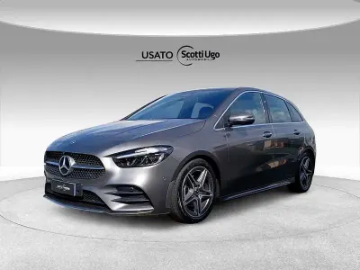 Usata Mercedes 180 116 CV (85 kW) 2025 Grigio Berlina