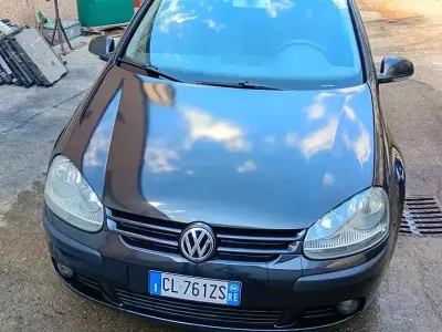 Usata VW Golf IV Comfortline 140 CV (102 kW) 2004 Bluazzurro Berlina