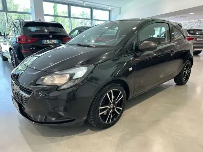 Usata Opel Corsa Cosmo 75 CV (55 kW) 2016 Nero Utilitaria