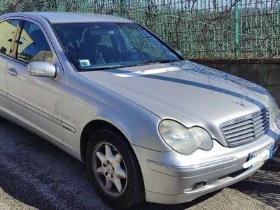 Mercedes C200