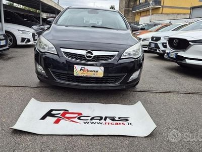 Usata Opel Astra Cosmo 158 CV (116 kW) 2010 Nero Berlina