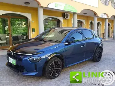 Usata Lancia Ypsilon 101 CV (74 kW) 2025 Bluazzurro Utilitaria