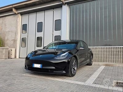 Usata Tesla Model 3 RWD 208 kW (283 CV) 2023 Nero Berlina