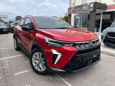 Nuova Renault Captur 101 CV (74 kW) 2026 Rosso SUV