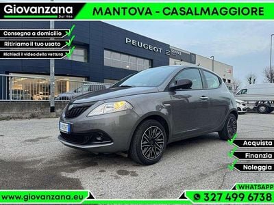 Usata Lancia Ypsilon Gold 69 CV (50 kW) 2024 Grigio granito Utilitaria