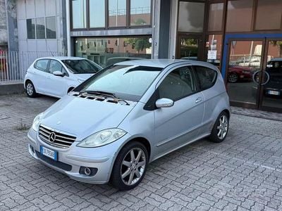 Usata Mercedes A150 Avantgarde 95 CV (69 kW) 2005 Grigio Coupé