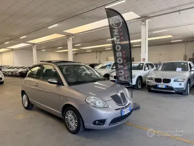 Usata Lancia Ypsilon 77 CV (56 kW) 2009 Grigio Utilitaria