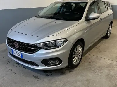 Usata Fiat Tipo Opening Edition 95 CV (69 kW) 2016 Grigio Berlina