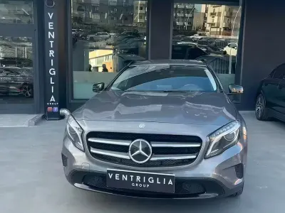 Usata Mercedes GLA200 Premium 136 CV (100 kW) 2016 Grigio SUV