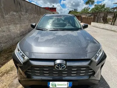 Second-hand Toyota RAV4 Active 217 CP (159 kW) 2020 Gri SUV