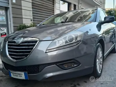 Gebraucht Lancia Delta Silver 120 PS (88 kW) 2012 Braun Kleinwagen