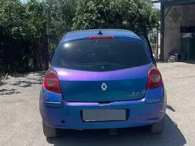 Usata Renault Clio II 85 CV (62 kW) 2006 Bluazzurro Berlina
