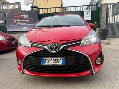 Rosso Usata 2015 Toyota Yaris Lounge Berlina | 4750 € (Super prezzo)